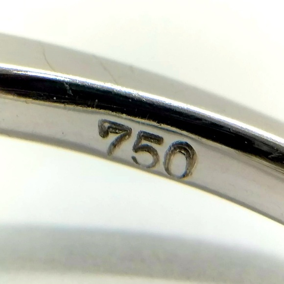 Gorgeous Natural Ruby 5.529ct Six Diamonds .09ct 18K White Gold Ring US 5.75 - Picture 5 of 8